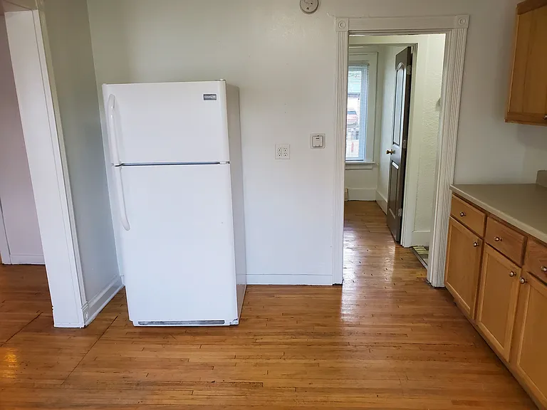 112 5th St S #1 — Photo 11