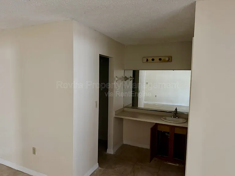 7 Dorset Dr — Photo 8