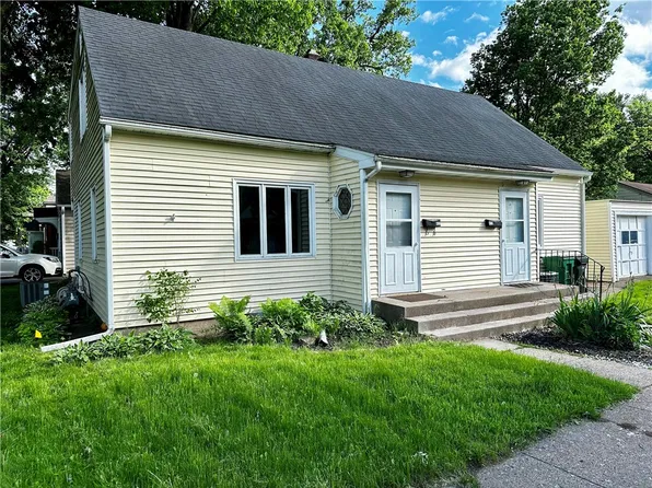 425/427 Putnam Drive #duplex, Eau Claire, WI 54701