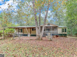 43 Almond Dr, Comer, GA 30629