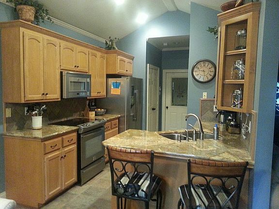 3rd image of 109 Cornish Pl