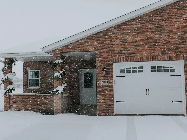 2118 Cody Dr #B — Photo 3