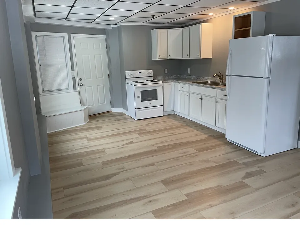 7 Main St #10