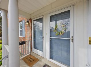 1419 Bluebird Ter, Saint Louis, MO 63144