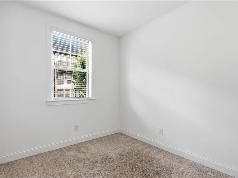 2438A Figaro Dr — Photo 20
