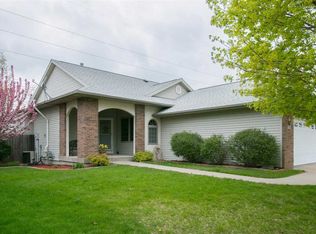 139 Stanwyck Dr, Iowa City, IA 52240