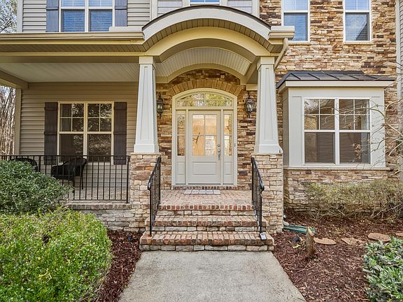 3rd image of 8228 Clarks Branch Dr