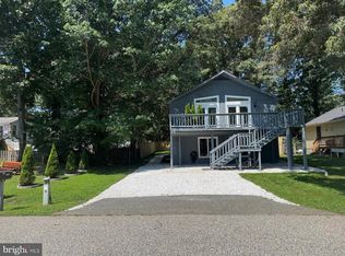 8225 Cedar Ln, Lusby, MD