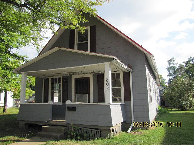 1st image of 802 W Chestnut St #1/2