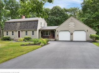 16 Jane St, Gorham, ME 04038