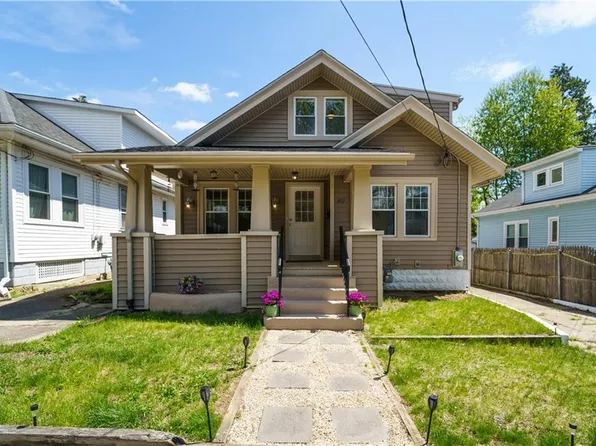 40 Whitin Ave, Warwick, RI 02888