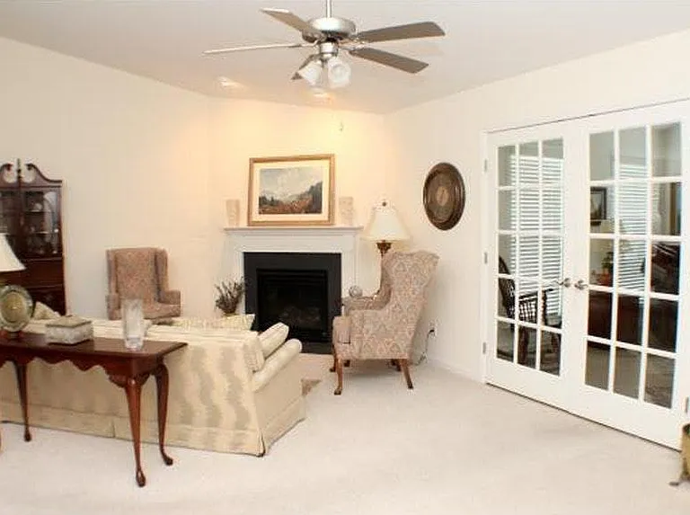 3722 Tartan Ln — Photo 2