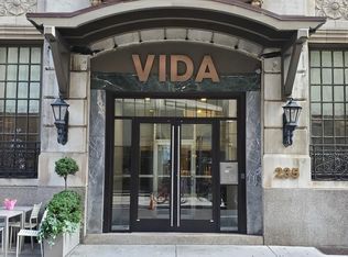 237 S 15th St #401, Philadelphia, PA 19102