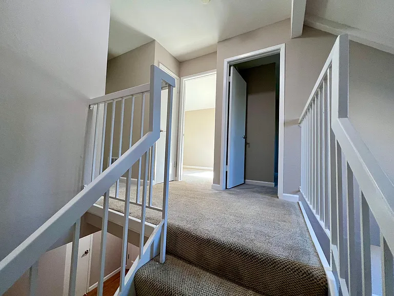 248 Pine Wood Ln — Photo 14