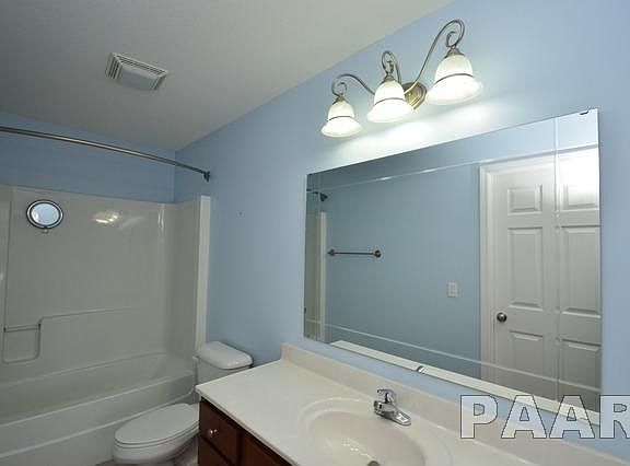 3rd image of 640 Bittersweet Ave