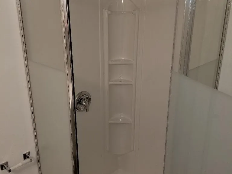 17 E Howard St #2 — Photo 3