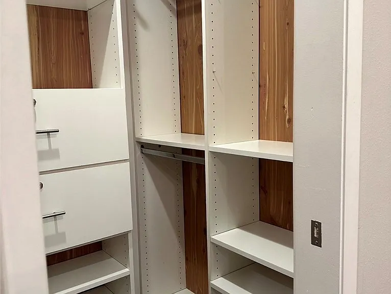 10960 Ashton Ave #303 — Photo 8