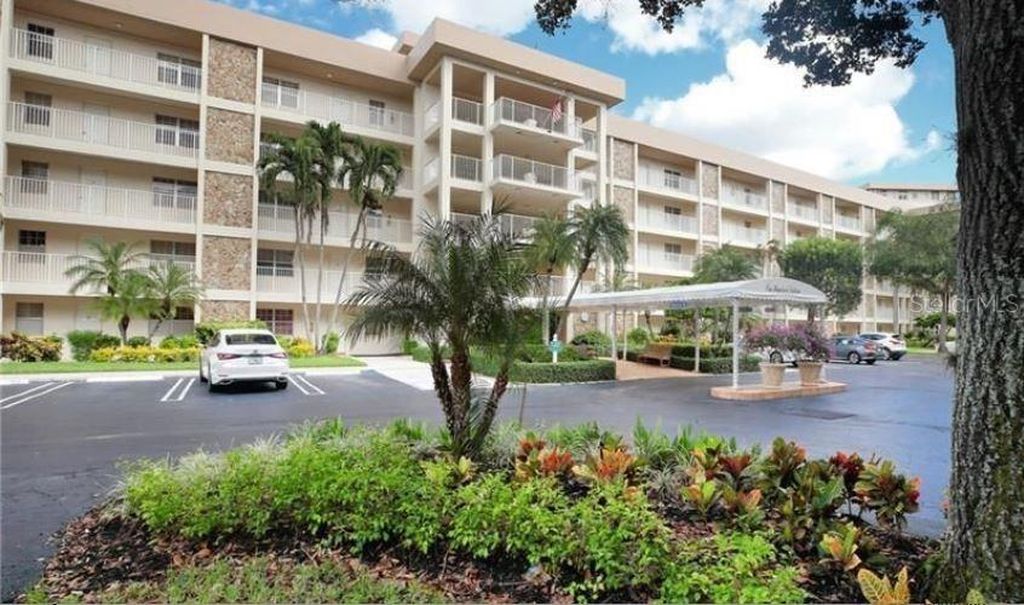 3503 OAKS WAY #212, photo 3