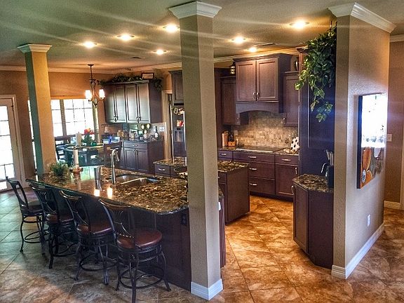2nd image of 6902 Sugarland Dr