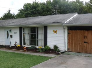 126 Beverly Cir, Oak Ridge, TN 37830