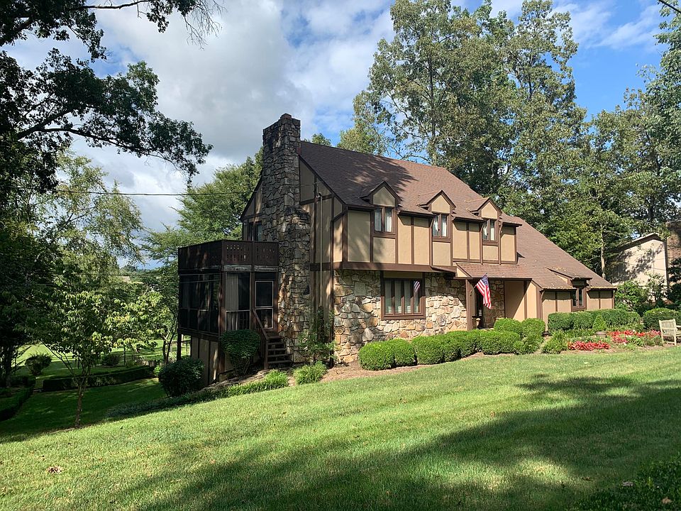 1st image of 6733 Bonneville Dr