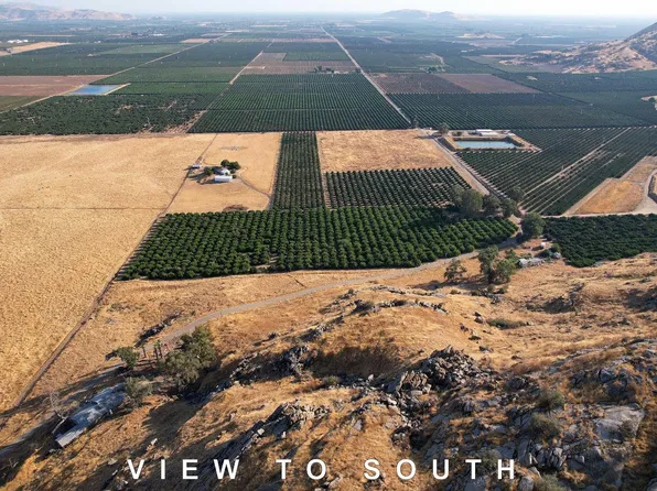 3363 S Anchor Ave, Orange Cove, CA 93646