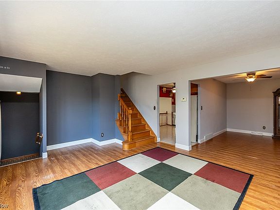 4th image of 6912 Hollywood Dr