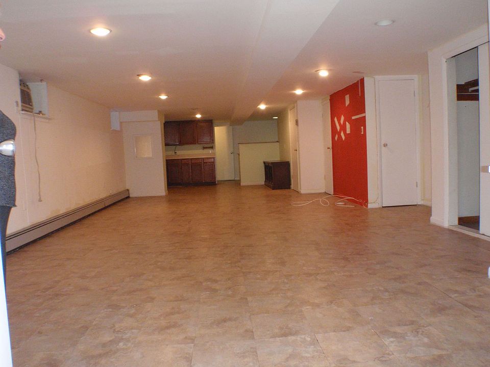 1st image of 2042 27th St #1