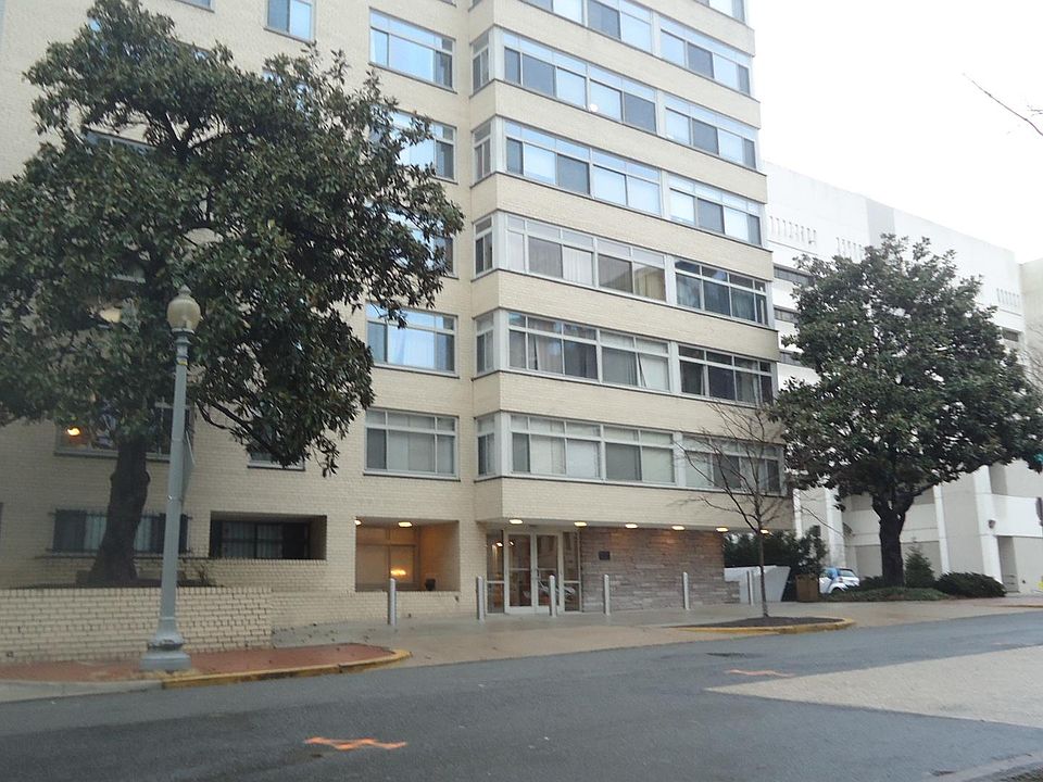 The Bon Wit Plaza