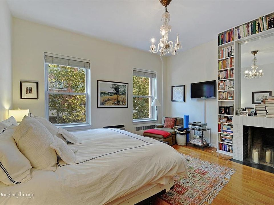 2nd image of 67 Willow St APT 2