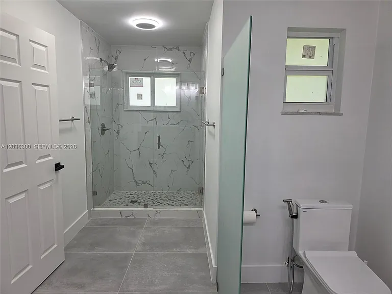 1565 Thumb Point Dr — Photo 23