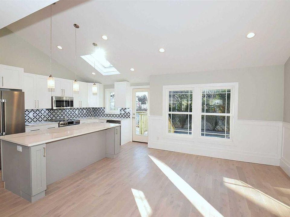 98 Amsterdam Ave, West Babylon, NY 11704 Zillow