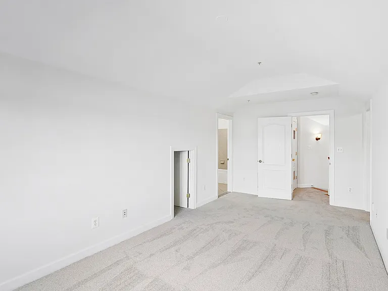 7720 Spoleto Ln — Photo 29