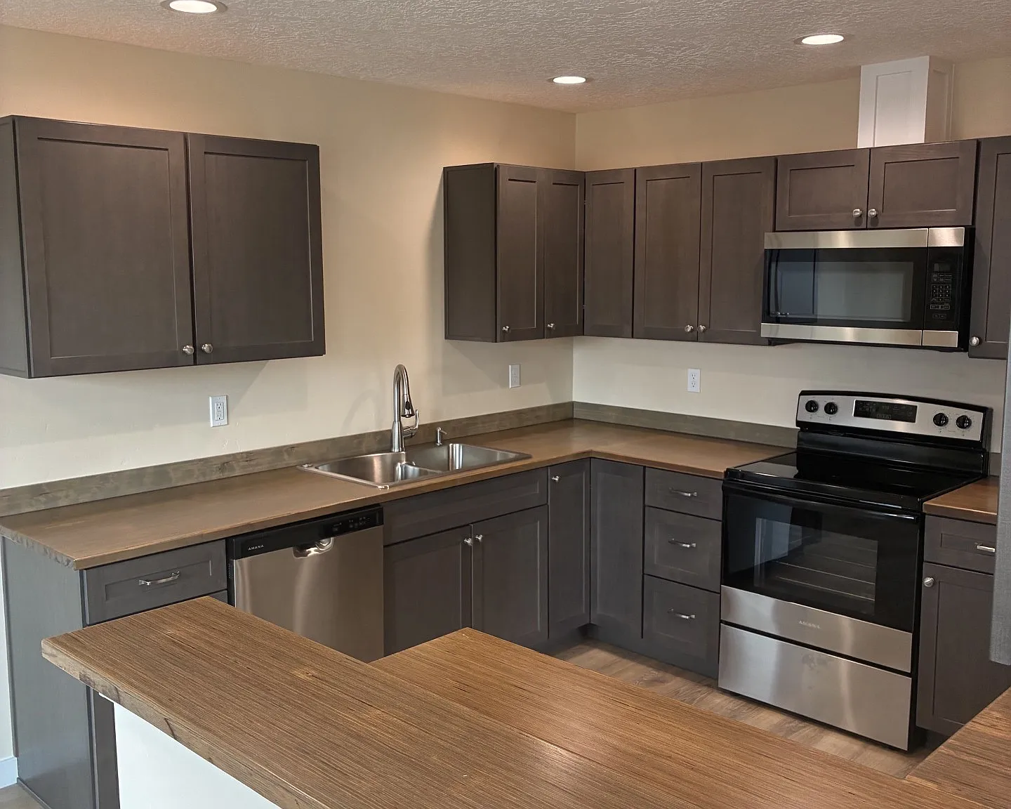 3 bed, 1600 sqft, $1,550 — Photo 4