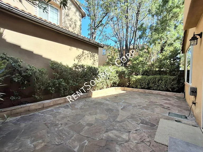 25361 Playa Serena Dr — Photo 35