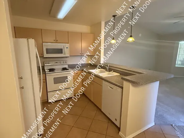 1060 Mountain View Dr, Hemet, CA 92545