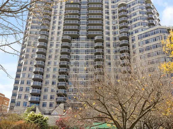 112-01 Queens Boulevard image 32 of 34