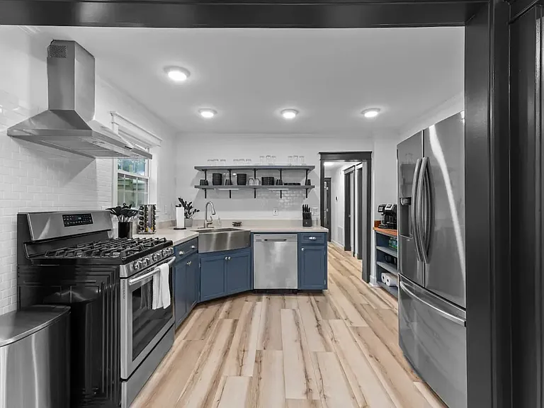 906 Bluebird Rd — Photo 11