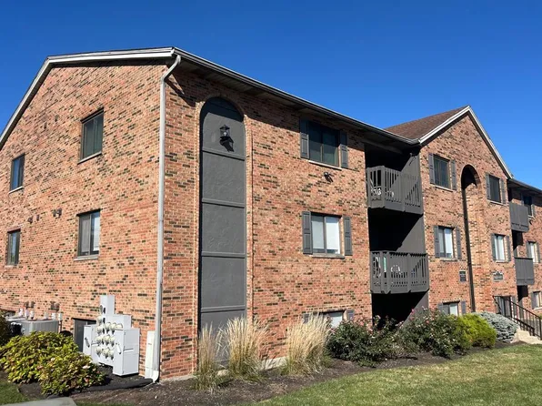 9489 Woodland Hills Dr, Hamilton, OH 45011