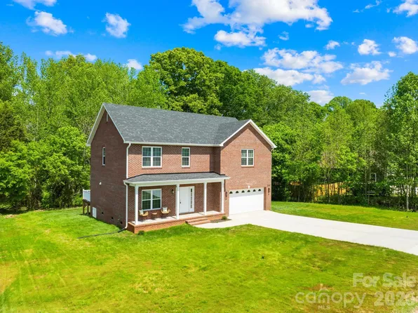 2630 Polo Ln, Maiden, NC 28650