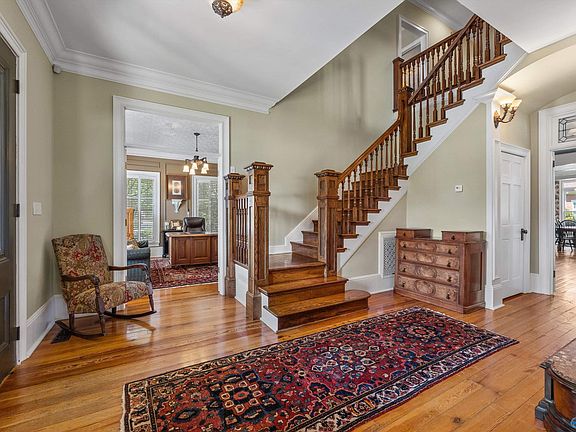 4th image of 3005 Glen Willow Ct SE