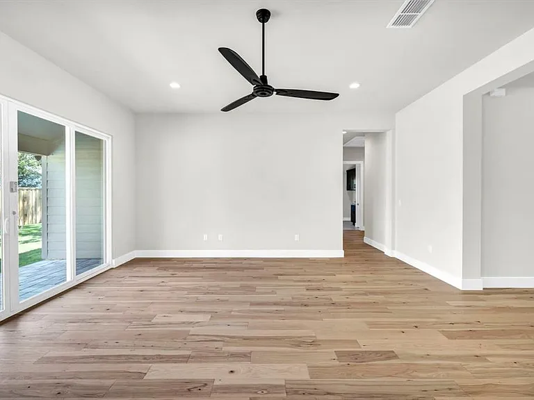 8209 Polar Dr — Photo 19
