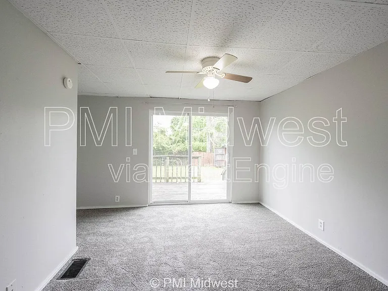 334 Ellis St — Photo 15