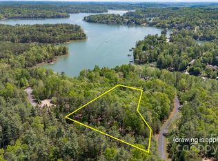 46 Osprey Roost Dr, Nebo, NC 28761