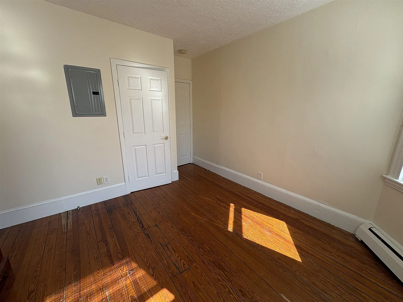 257 Beacon St — Photo 4