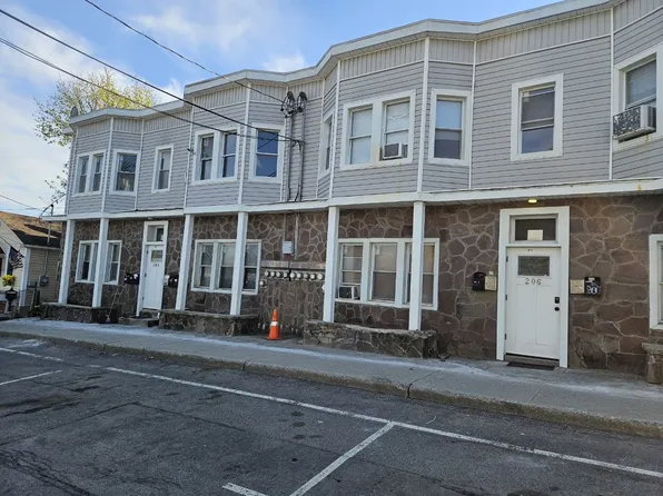 206-208 Main St, Maybrook, NY 12543