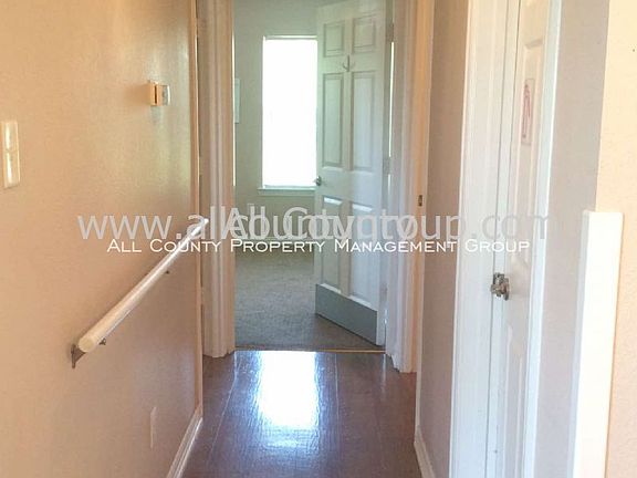 4th image of 1009 Turkey Creek Ct Unit B
