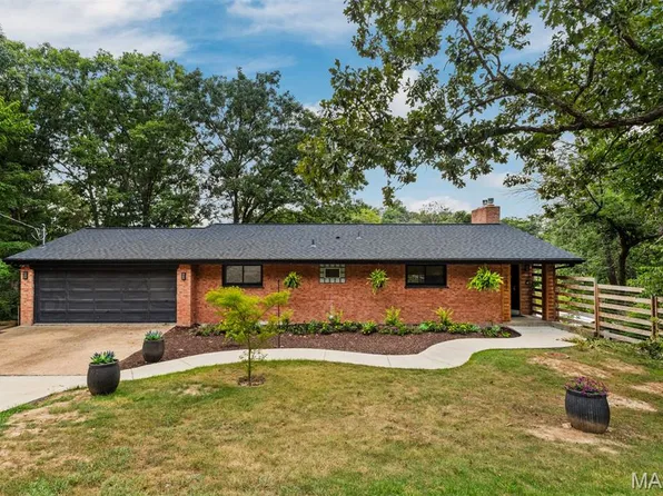 7427 Woodland Dr, Cedar Hill, MO 63016