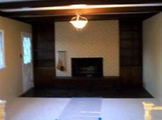 106 Eastway Ln, Graham, NC 27253