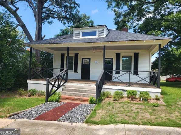 31 N Broad St, Covington, GA 30014